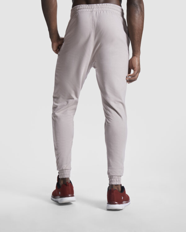 LEVI - Image 3